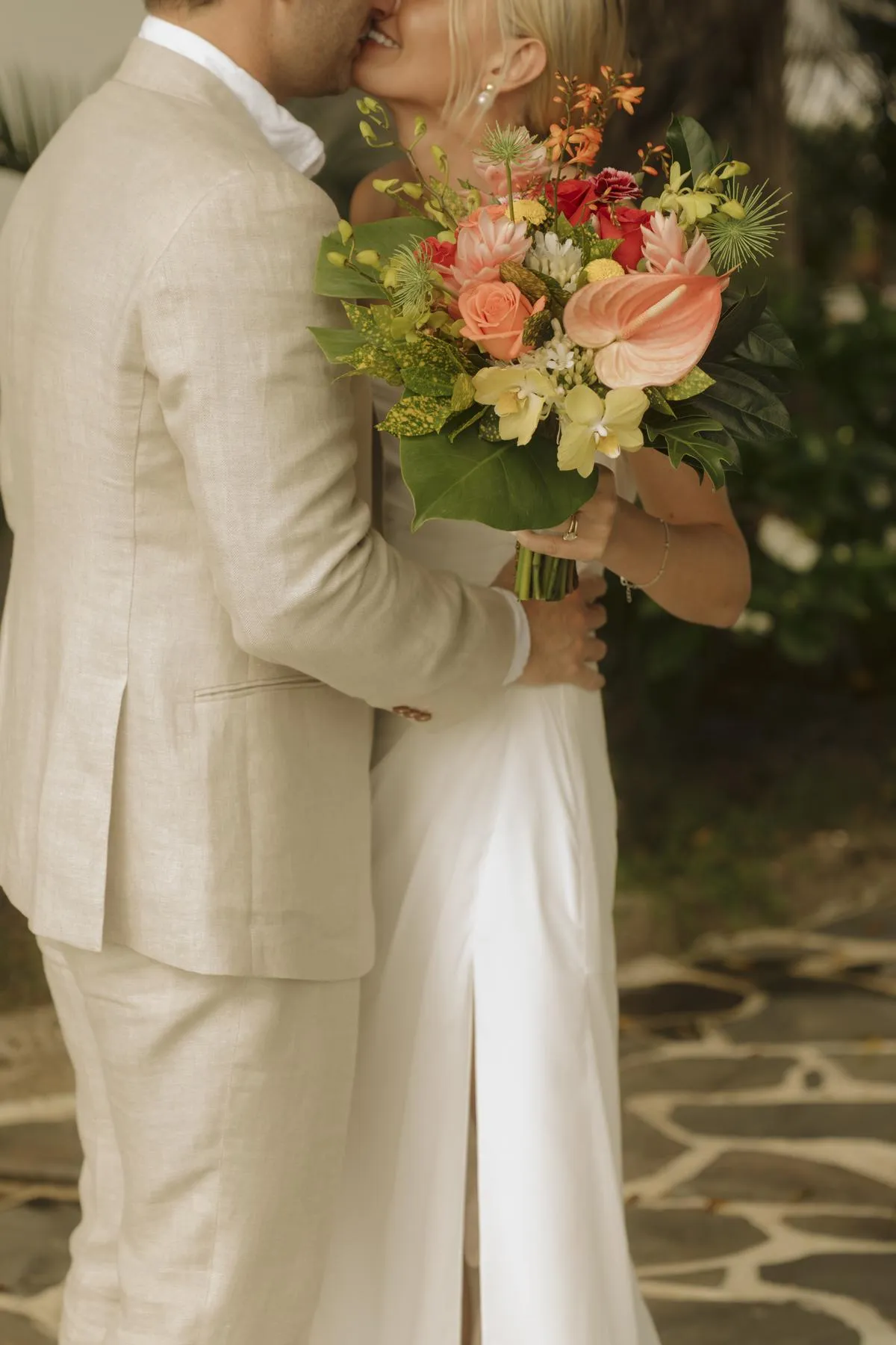 Jenn & Matt, destination wedding in Nosara, Costa Rica — photo 7