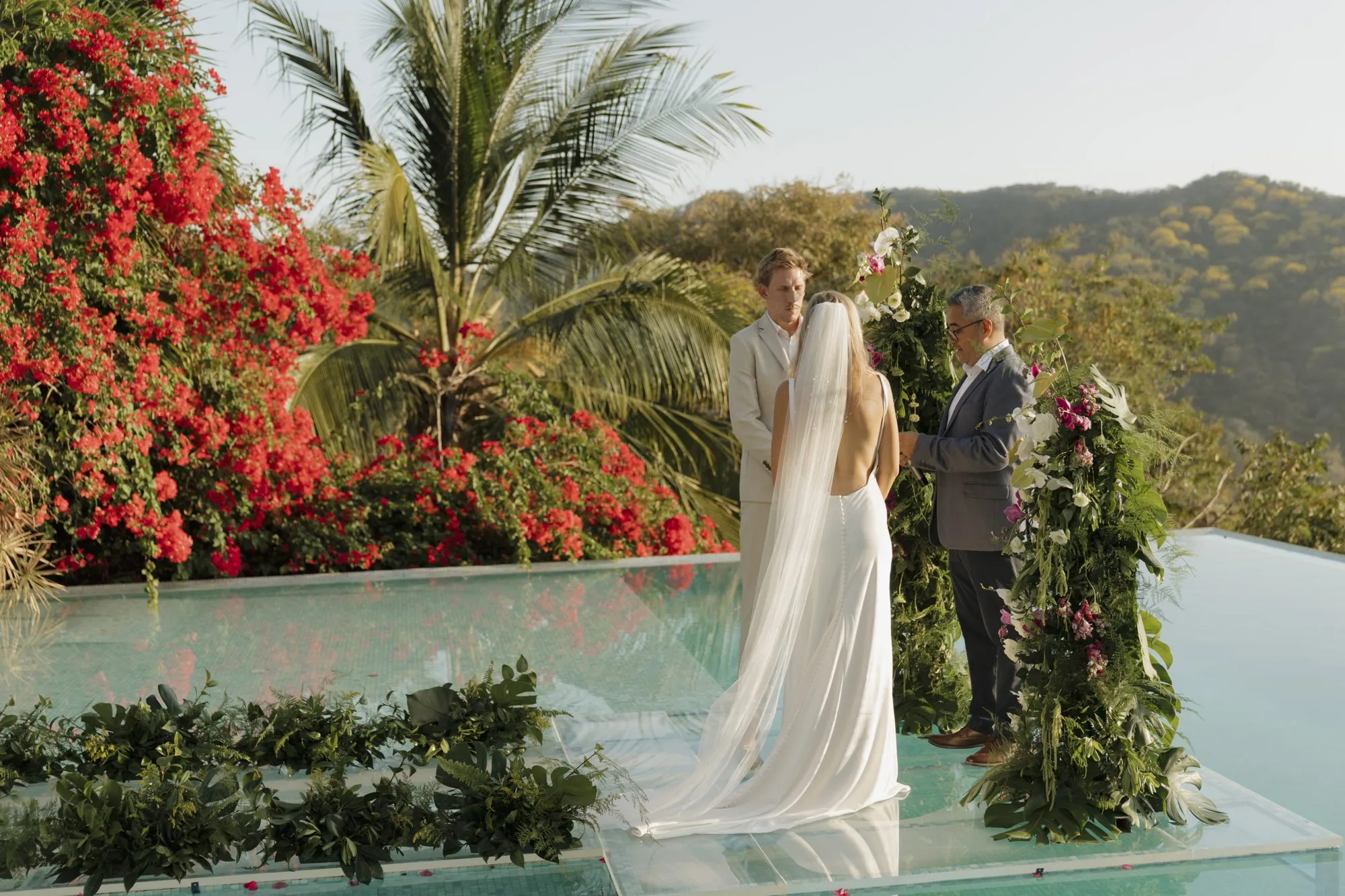 Erin & Kevin, destination wedding in Nosara, Costa Rica — photo 8