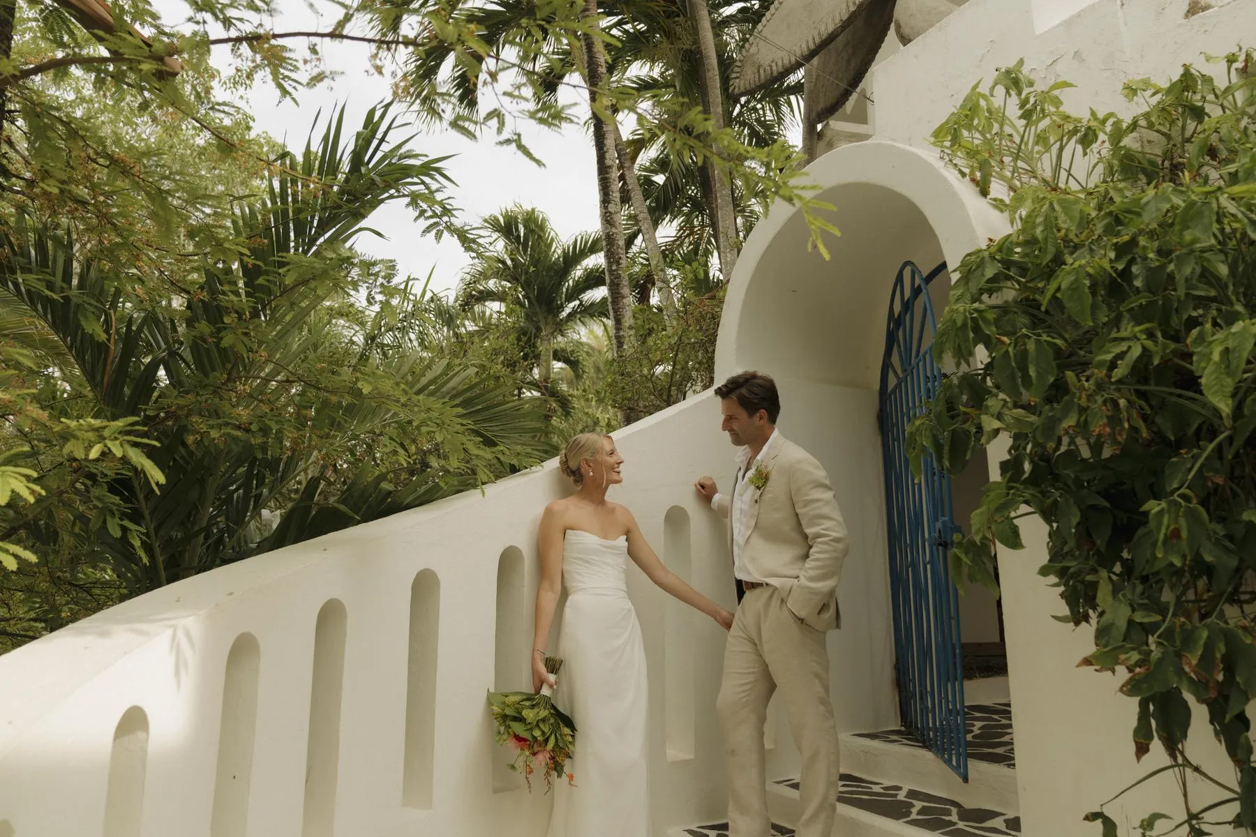 Jenn & Matt, destination wedding in Nosara, Costa Rica — photo 8