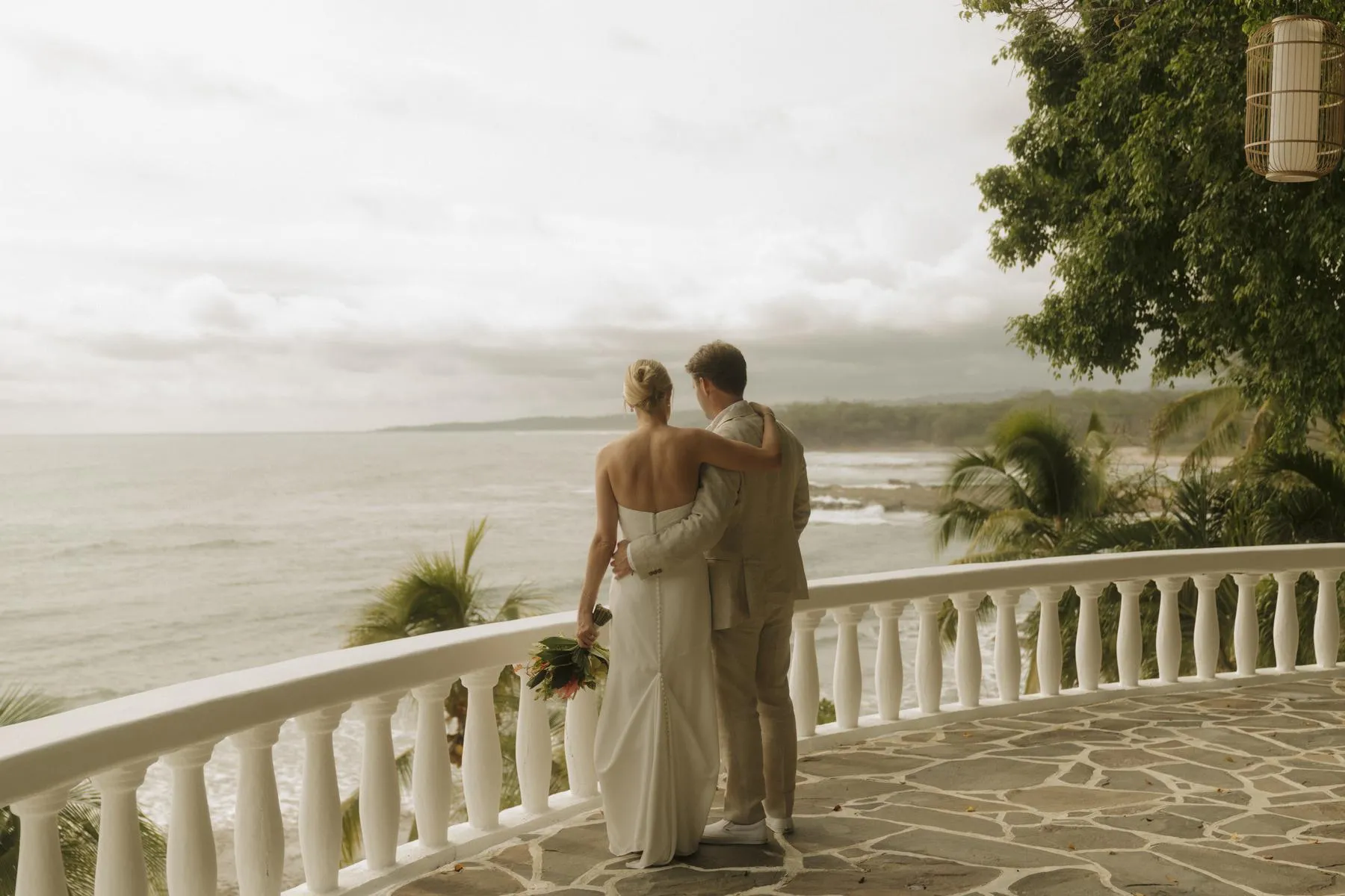 Jenn & Matt, destination wedding in Nosara, Costa Rica — photo 11